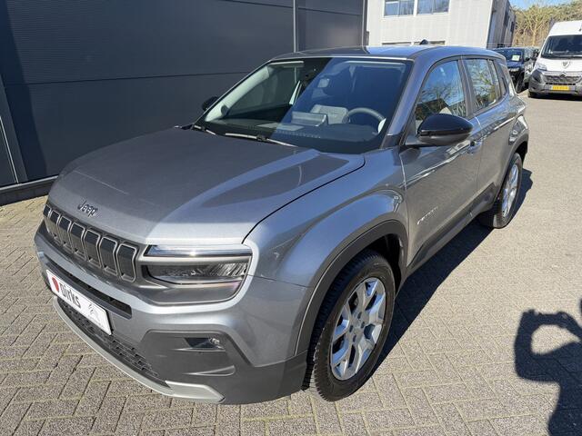 Jeep Avenger 100pk Altitude (Camera - Keyless Entry - Adaptieve Cruise Controle - Elektrische Klep - JBL - LED - 17"incl 4S - Automatische Airco - Navigatie)