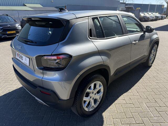 Jeep Avenger 100pk Altitude (Camera - Keyless Entry - Adaptieve Cruise Controle - Elektrische Klep - JBL - LED - 17"incl 4S - Automatische Airco - Navigatie)