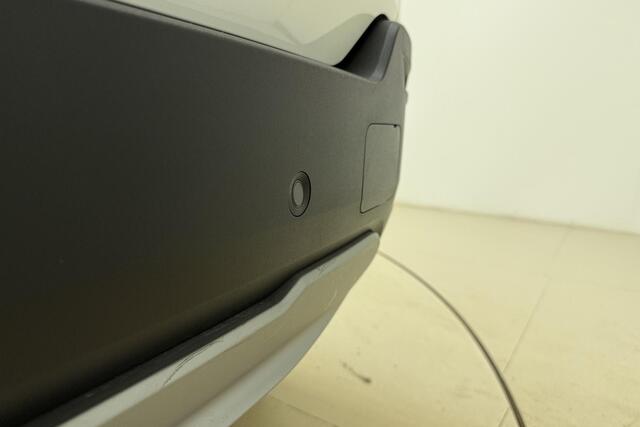 Jeep Avenger Summit 54 kWh | Navigatie via Carplay | Climate control | Electrische achterklep | Stoelverwarming | Zwart dak | Keyless | Extra getint glas