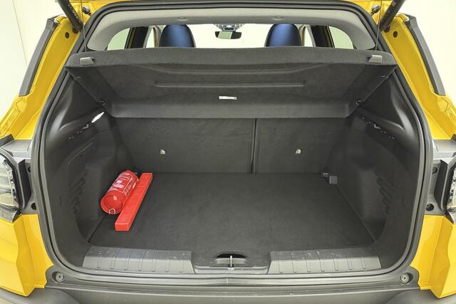 Jeep Avenger 1.2 e-Hybrid Summit Automaat | JBL Soundsystem | Navigatie | Elektrische achterklep | Keylee | Climate control | Camera | Draadloze telefoonlader