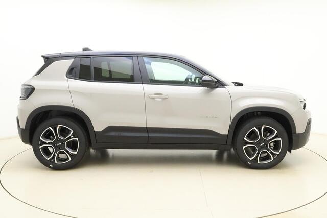 Jeep Avenger Summit 54 kWh | Panoramadak | Elektrische kofferklep | Camera | LED projector koplampen | 18'' lichtmetalen velgen | Warmtepomp | Voorruitverwarming | Two-tone lak