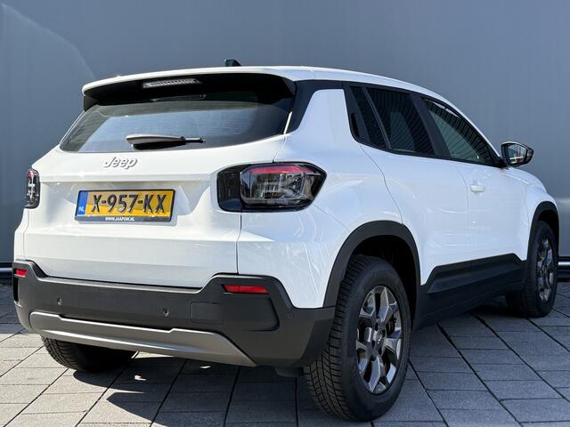 Jeep Avenger BWJ 12-2023 | 157PK Longitude 54 kWh AUTOMAAT | | NAVI | CLIMA | CRUISE | CARPLAY | KEYLESS | PDC | LMV | PRIVACY GLASS |