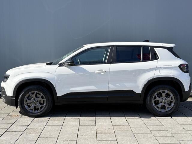 Jeep Avenger BWJ 12-2023 | 157PK Longitude 54 kWh AUTOMAAT | | NAVI | CLIMA | CRUISE | CARPLAY | KEYLESS | PDC | LMV | PRIVACY GLASS |