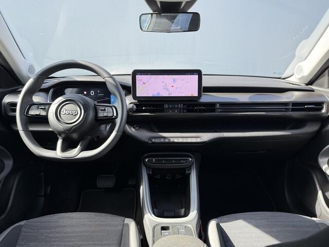 Jeep Avenger BWJ 12-2023 | 157PK Longitude 54 kWh AUTOMAAT | | NAVI | CLIMA | CRUISE | CARPLAY | KEYLESS | PDC | LMV | PRIVACY GLASS |