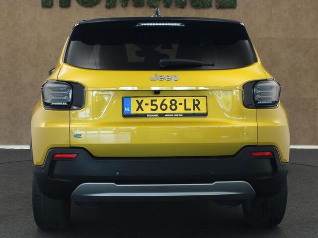 Jeep Avenger 1st Edition 54 kWh - SOH 94.8% - ORIGINEEL NEDERLANDSE AUTO - DODEHOEKDETECTIE - ADAPTIEVE CRUISE CONTROL - PARKEERSENSOREN VOOR EN ACHTER - DRAADLOZE TELEFOONLADER - APPLE CARPLAY/ANDROID AUTO - VOORSTOELEN VERWARMD