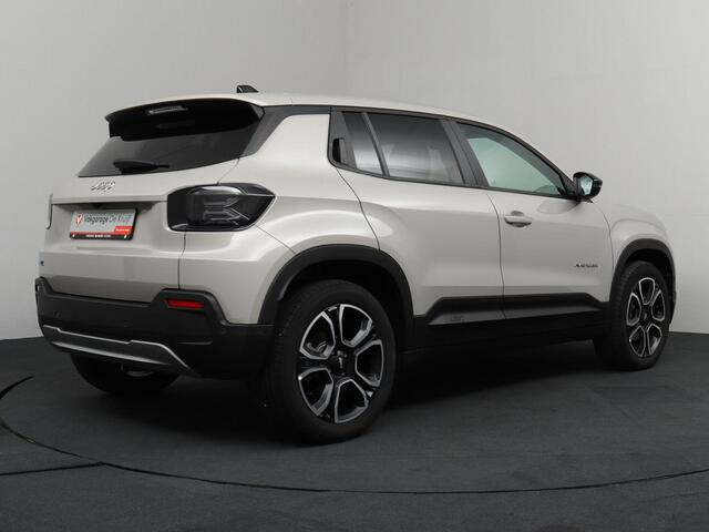 Jeep Avenger Summit 54 kWh | SoH 97,7% | Achteruitrijcamera | Adaptief Cruise Control | LED!