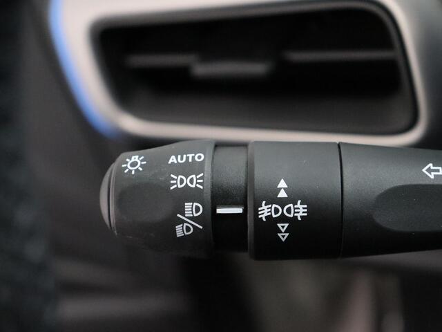 Jeep Avenger Summit 54 kWh | SoH 97,7% | Achteruitrijcamera | Adaptief Cruise Control | LED!