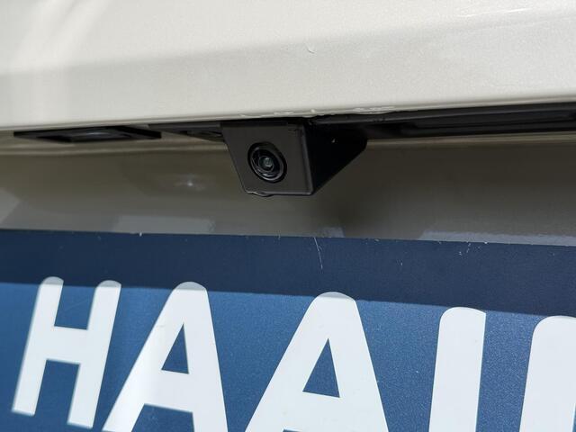 Jeep Avenger Summit 54 kWh | Climate & Adaptive Cruise Control | Achteruitrijcamera | Dodehoek detectie | Applecarplay/Android Auto |