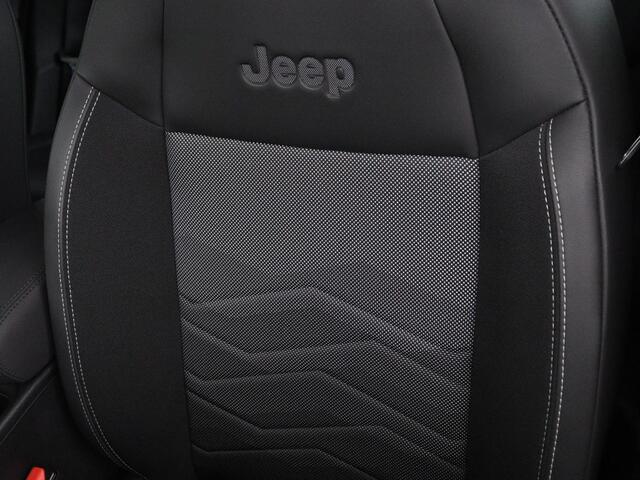 Jeep Avenger Avenger 54 kWh | SOH 94,2% | 3F | Navigatie | Carplay | Camera | Cruise control | Automaat | Elektrische laadklep | Stoelverwarming