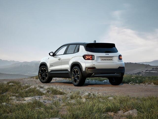 Jeep Avenger 85th Anniversary 54 kWh | Schuif\Kanteldak | Adapt. Cruise | Winter Pack | Convenience Pack | Elektr. A-Klep | Warmtepomp | Bicolore