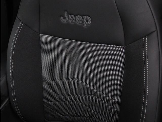 Jeep Avenger Avenger 54 kWh | SOH 97,6% | 3 Fase | Carplay | Adaptive cruise | Camera | Half leer | LM | LED | Climate control | Parkeersensoren