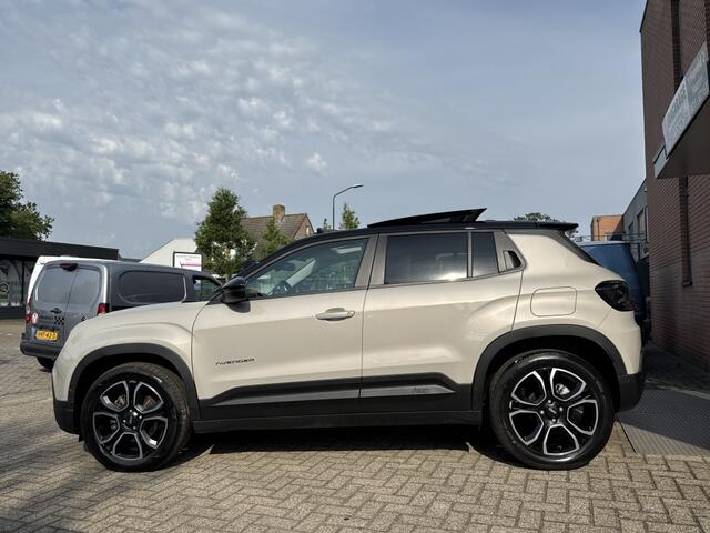 Jeep Avenger 1.2 e-Hybrid Summit | Schuifdak
