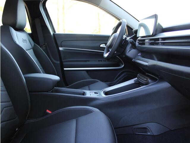 Jeep Avenger 1.2 e-Hybrid Summit VOORRAAD KORTING