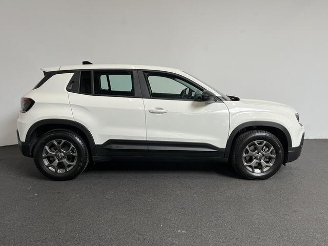 Jeep Avenger Longitude 54 kWh Navigatie Apple Carplay/ Android Auto Parkeersensor achter Cruise Control Stoelverwarming Full LED Virtual Cockpit Climate Control