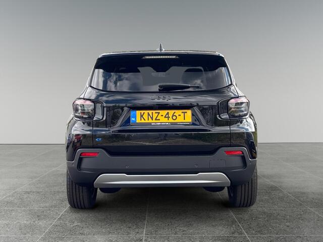 Jeep Avenger Summit 54 kWh | NAVI | CARPLAY | ELEKTR. ACHTERKLEP | WINTER PACK |