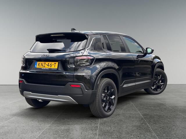 Jeep Avenger Summit 54 kWh | NAVI | CARPLAY | ELEKTR. ACHTERKLEP | WINTER PACK |
