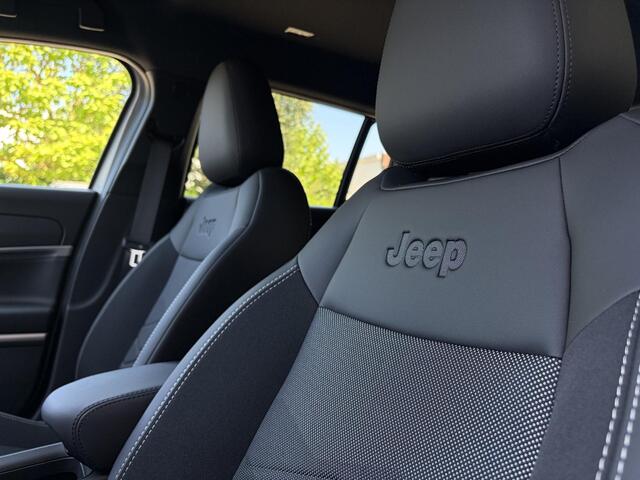 Jeep Avenger Summit 54 kWh