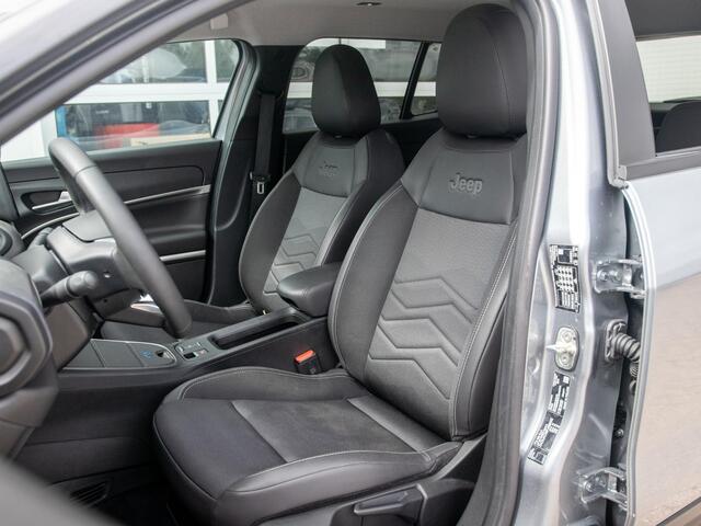 Jeep Avenger Summit 54 kWh | SOH 96,1% | Infotainment Pack | Bicolore