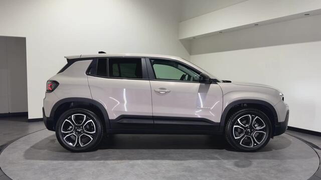 Jeep Avenger Summit 54 kWh | SOH 97,8% | LED |
