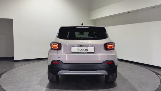 Jeep Avenger Summit 54 kWh | SOH 97,8% | LED |