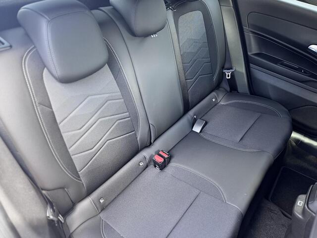 Jeep Avenger Summit 54 kWh | Apple-Android | Winterpakket | Camera