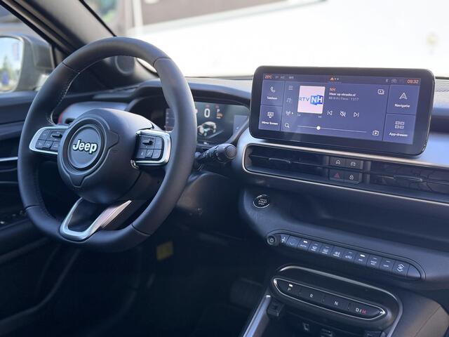 Jeep Avenger 1.2T 4xe Overland | Leer | Panoramadak | Carplay