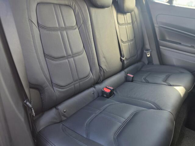 Jeep Avenger Altitude 54 kWh | 20'' Brute velgen | Apple-Android | Stoelverwarming