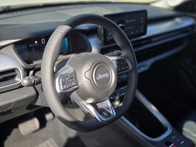 Jeep Avenger Altitude 54 kWh | 20'' Brute velgen | Apple-Android | Stoelverwarming