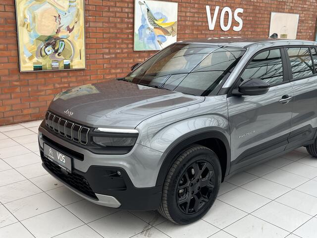 Jeep Avenger 100 Altitude | Keyless | Adaptive Cruise Control | Elektrische achterklep | Achteruitrijcamera | Carplay/Android Auto |