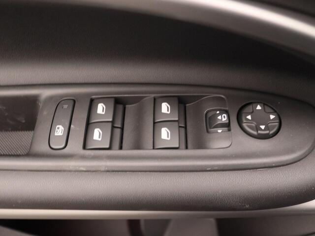 Jeep Avenger 1.2 e-Hybrid Summit | Voorraadkorting | JBL Sound System | Elektr. Kofferklep | NAVI |