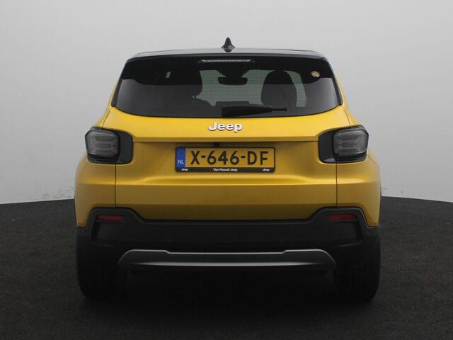 Jeep Avenger 1st Edition 54 kWh | Apple Carplay/Android Auto | Achteruitrijcamera | Cruise Control | Lichtmetalen Velgen |