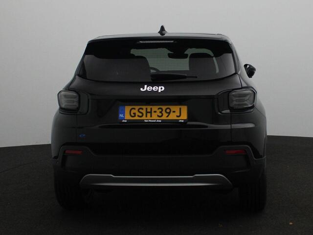Jeep Avenger Summit 54 kWh | Led Verlichting | 18'' lichtmetalen velgen | lederen stoelen |