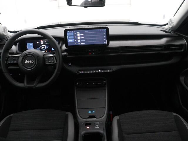 Jeep Avenger Longitude 54 kWh | Apple carplay| Navigatie | Parkeer sensoren | Lichtmetalen velgen | Cruise control |