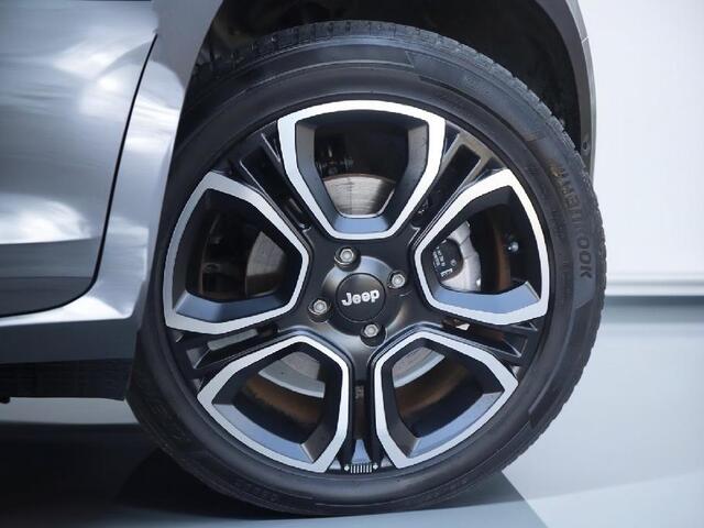 Jeep Avenger Black Edition 54 kWh SOH 96,7% | Clima | Cruise | Apple Carplay/Navi | PDC + 360 camera |