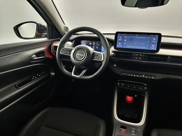Jeep Avenger Summit 54 kWh | Apple Carplay / Android Auto | Camera | Climate Control | Lichtmetalen Velgen 18" |