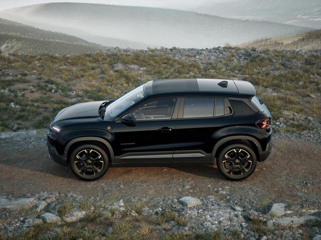 Jeep Avenger 85th Anniversary 54 kWh | Schuif/Kanteldak | Adapt. Cruise | Winter Pack | Warmtepomp | Handsfree Achterklep | Convenience Pack