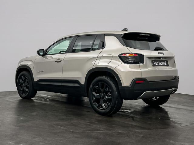 Jeep Avenger 1.2 e-Hybrid Black Edition | Camera | Sensoren V+A | Elektrische Kofferklep | JBL | Stoelverwarming | Navi | Cruise Control Adaptief | Tot 8 jaar speciale garantie!