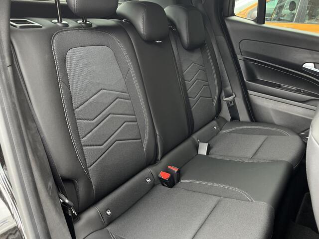 Jeep Avenger Black Edition 54 kWh | Apple-Android | Adaptive Cruisecontrol | Handsfree achterklep