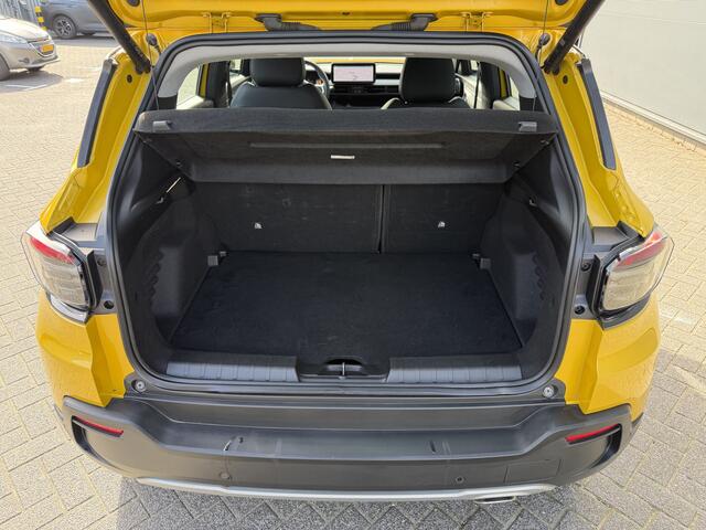 Jeep Avenger 100pk Altitude (Camera - Keyless Entry - Adaptieve Cruise Controle - Elektrische Klep - JBL - LED - 17"incl 4S - Automatische Airco - Navigatie)