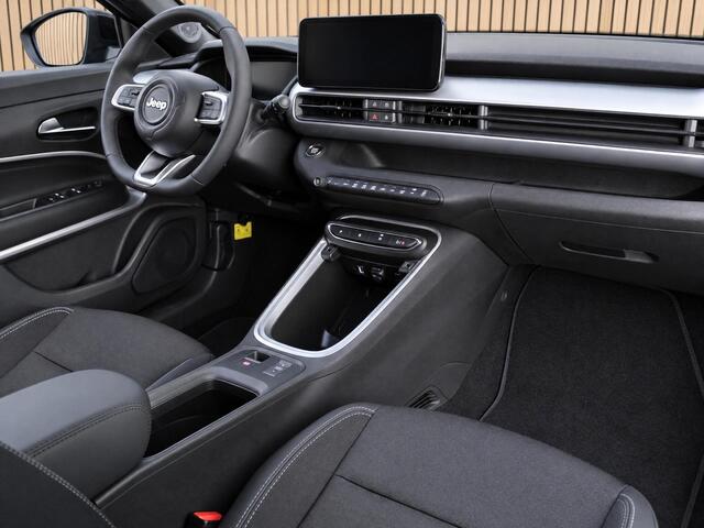 Jeep Avenger Summit 54 kWh VOORRAAD KORTING