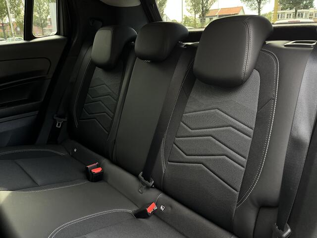 Jeep Avenger Summit 54 kWh | Apple/Android | Dodehoek detectie | Keyless start