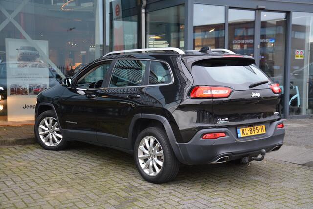 Jeep CHEROKEE 2.2 Longtitude | NAP | Trekhaak | Automaat