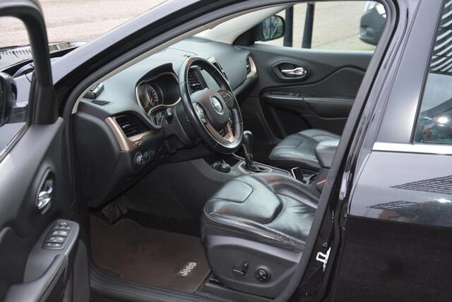 Jeep CHEROKEE 2.2 Longtitude | NAP | Trekhaak | Automaat