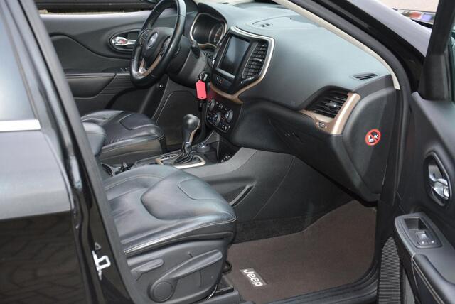 Jeep CHEROKEE 2.2 Longtitude | NAP | Trekhaak | Automaat