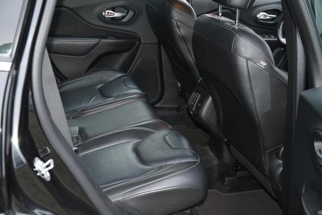 Jeep CHEROKEE 2.2 Longtitude | NAP | Trekhaak | Automaat