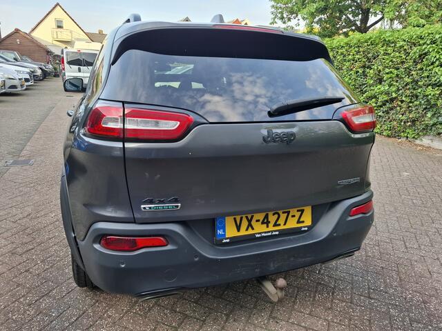 Jeep CHEROKEE VAN 2.2 GRIJS KENTEKEN LEER/XENON/NAVI/PDC 200PK