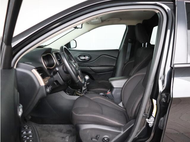 Jeep CHEROKEE 2.0 Longitude | Grijskenteken | Navi | Voorstoelen verwarmt