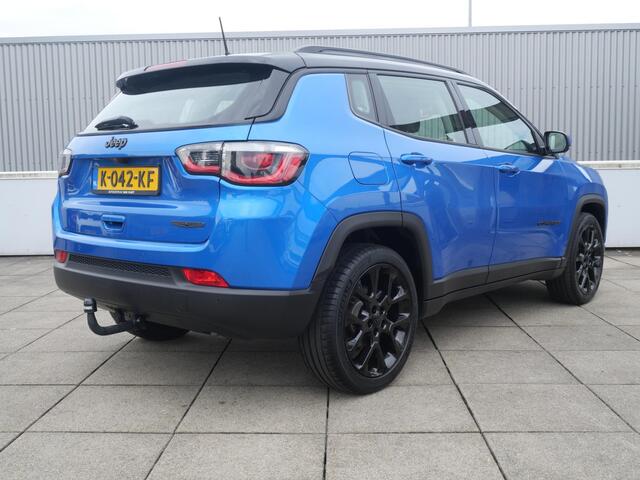 Jeep COMPASS 1.3T Night Eagle Liberty Edition | Trekhaak | Clima | Navi | Carplay | Camera | PDC | 19"