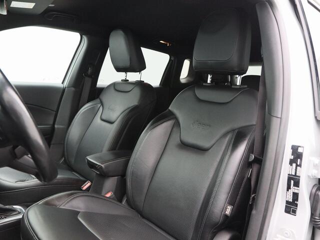 Jeep COMPASS 4xe 240 Plug-in Hybrid Electric S | Navigatie | Climate Control | Alpine audio | Stoelverwarming