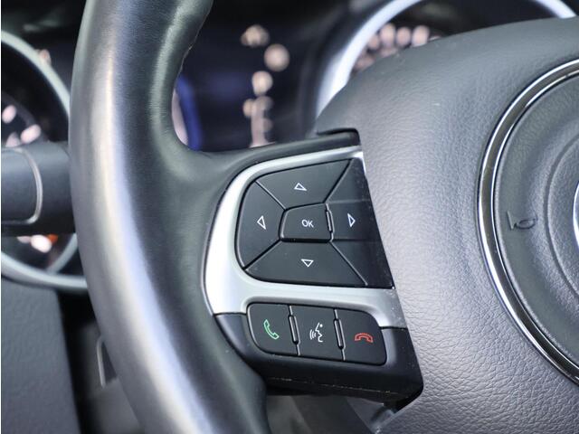 Jeep COMPASS 1.3T Limited | Navigatie | Stoel&Stuur verwarming | PDC Voor Achter |
